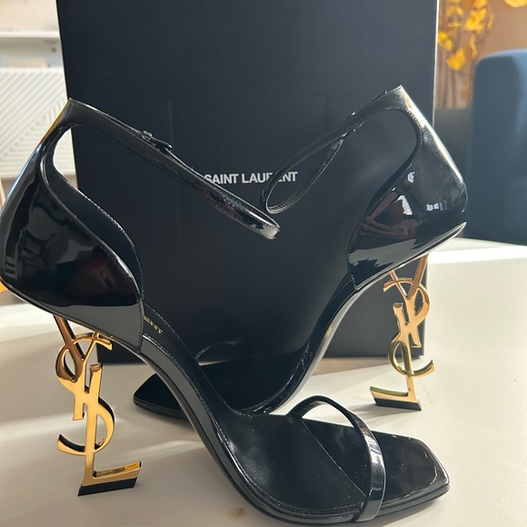 YSL heels - Picture 3 of 5